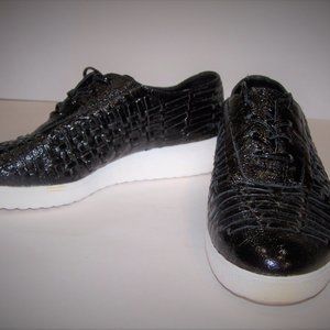 Antonio Melani Leather Woven Tennis Shoe Sz.5.5 M